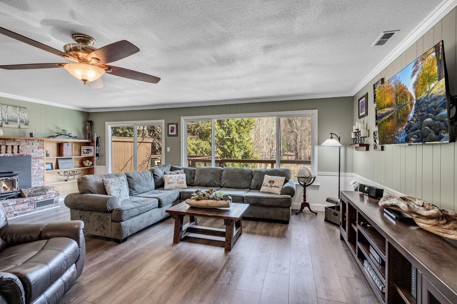 1933 Pine Drive