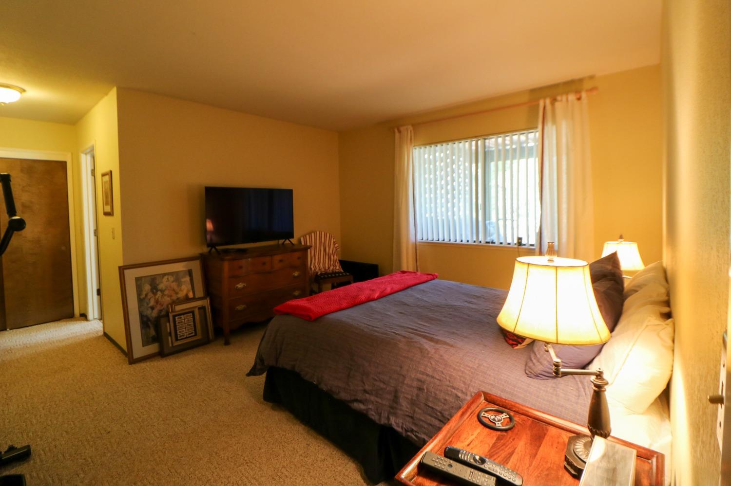 2051 Georgeann Drive