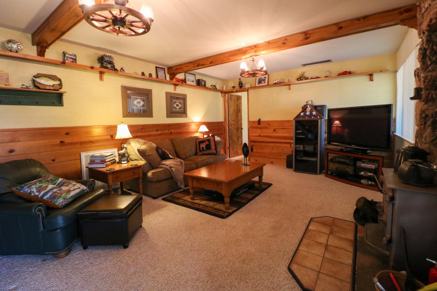 2051 Georgeann Drive