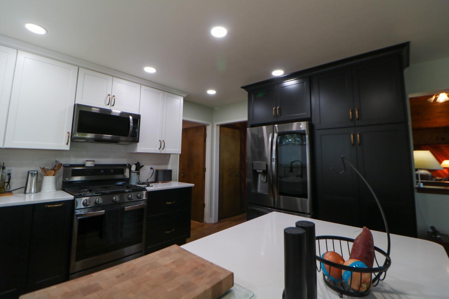 2051 Georgeann Drive