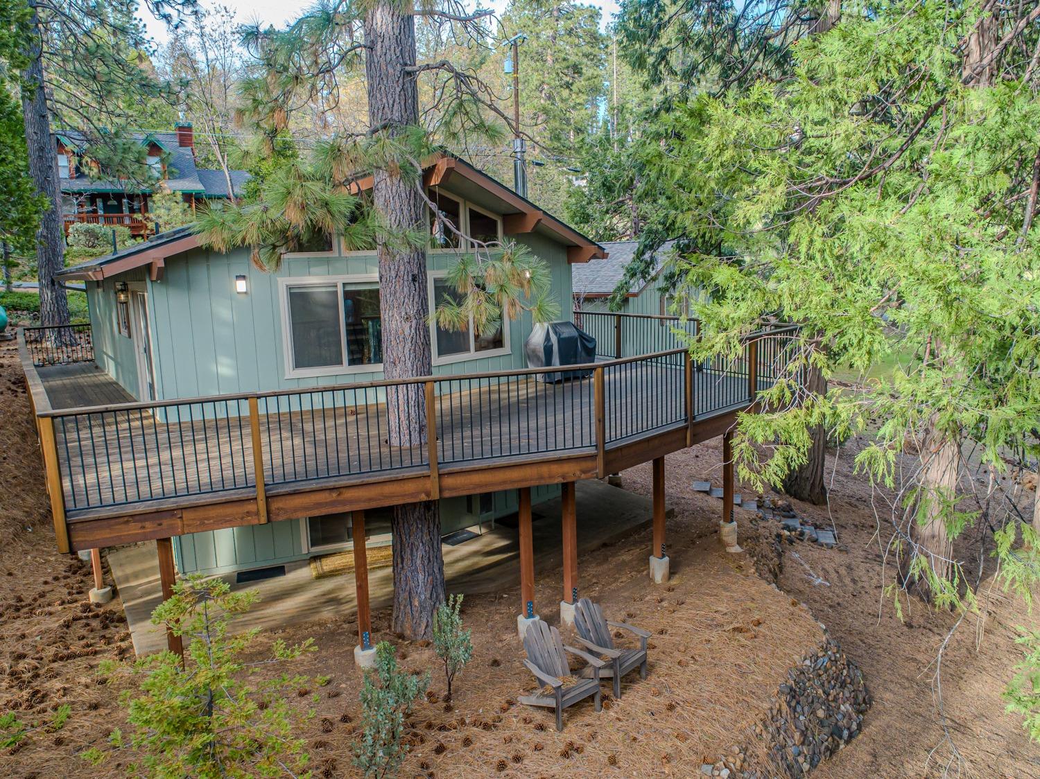 3166 Dalmatia Drive