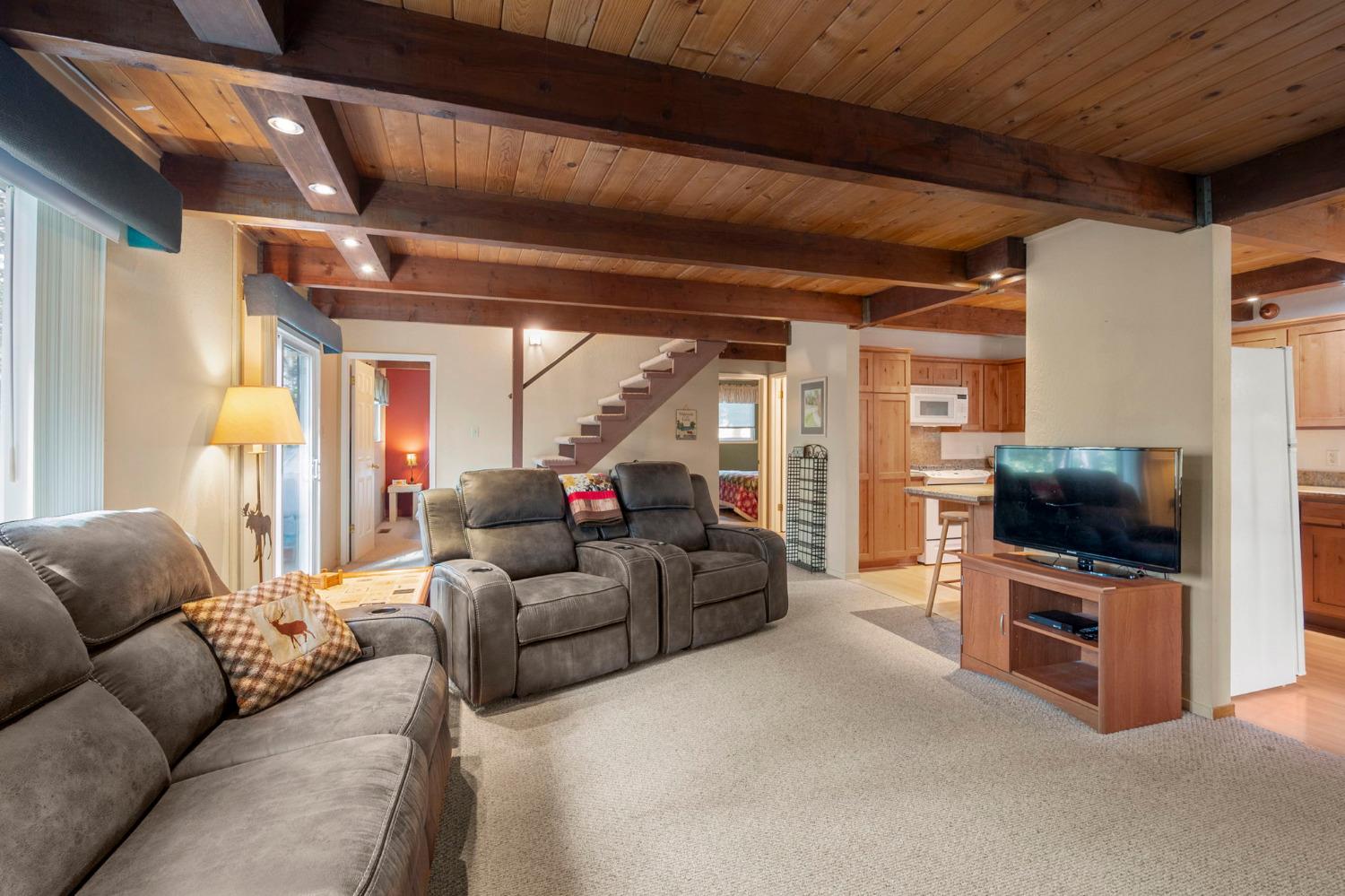 3036 Pine Lake Drive