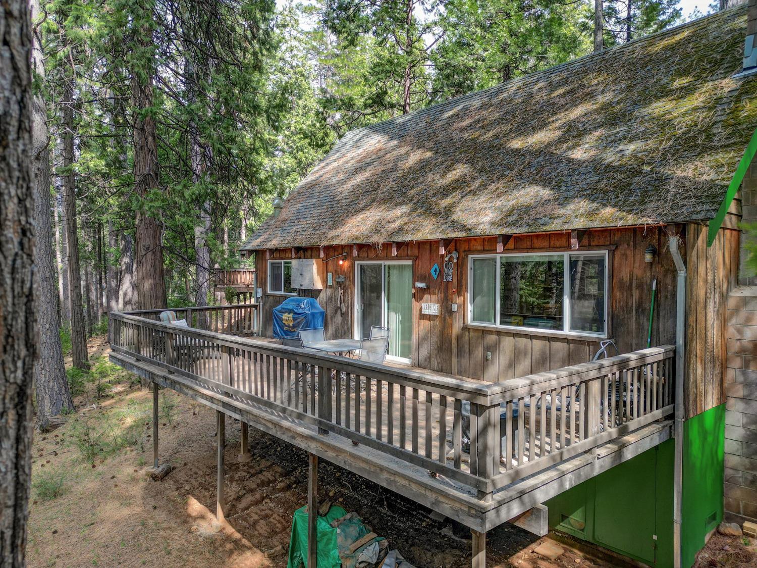 3036 Pine Lake Drive