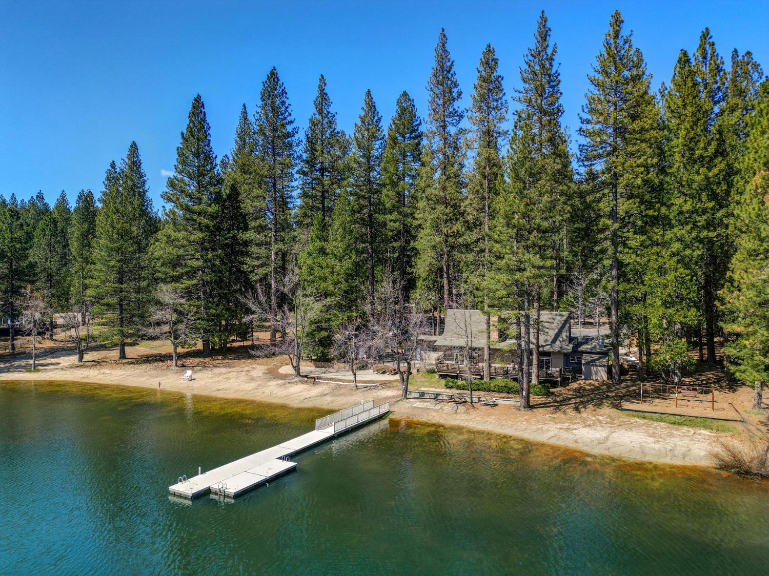 3036 Pine Lake Drive