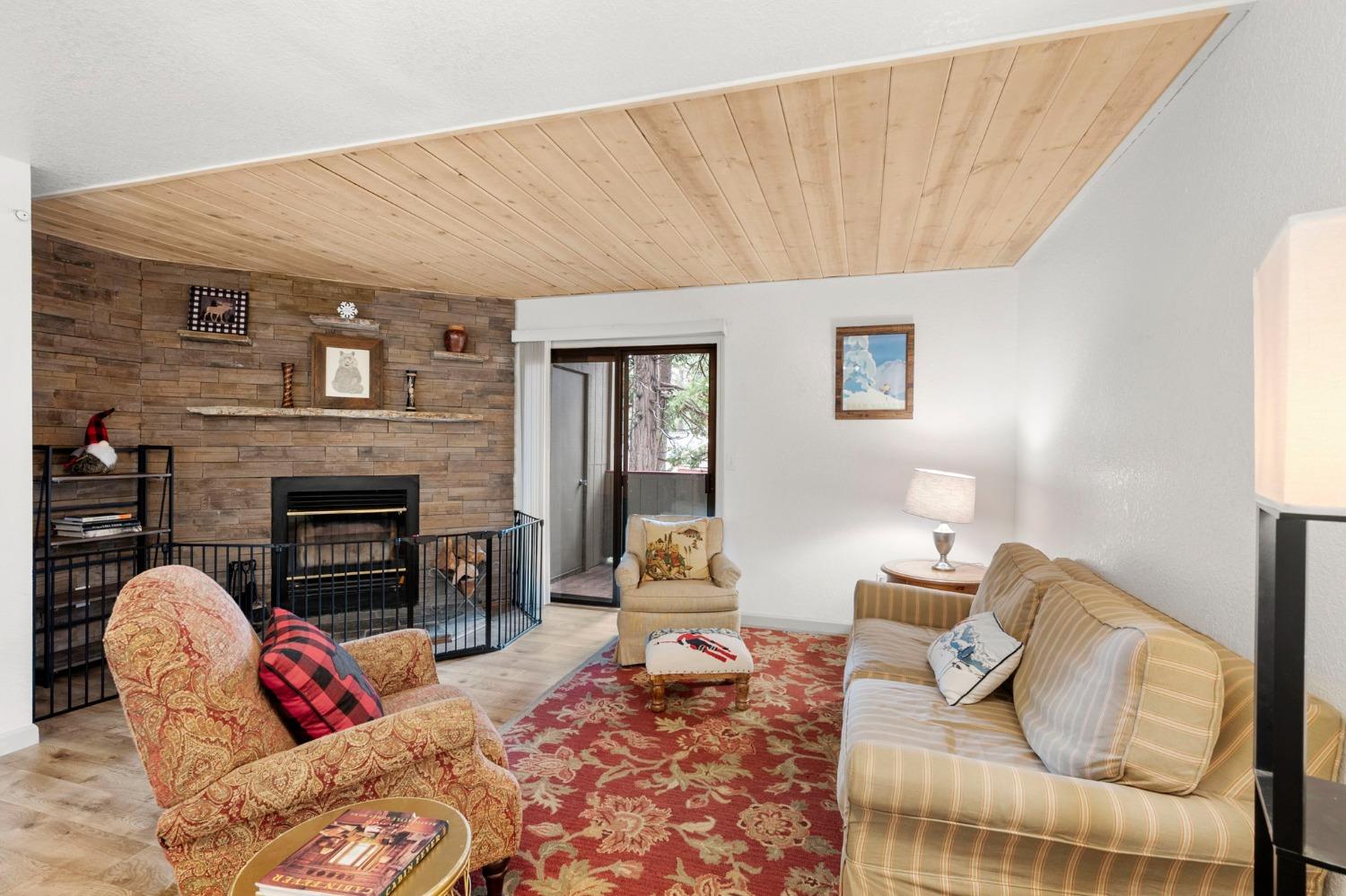 1006 Manuel Road