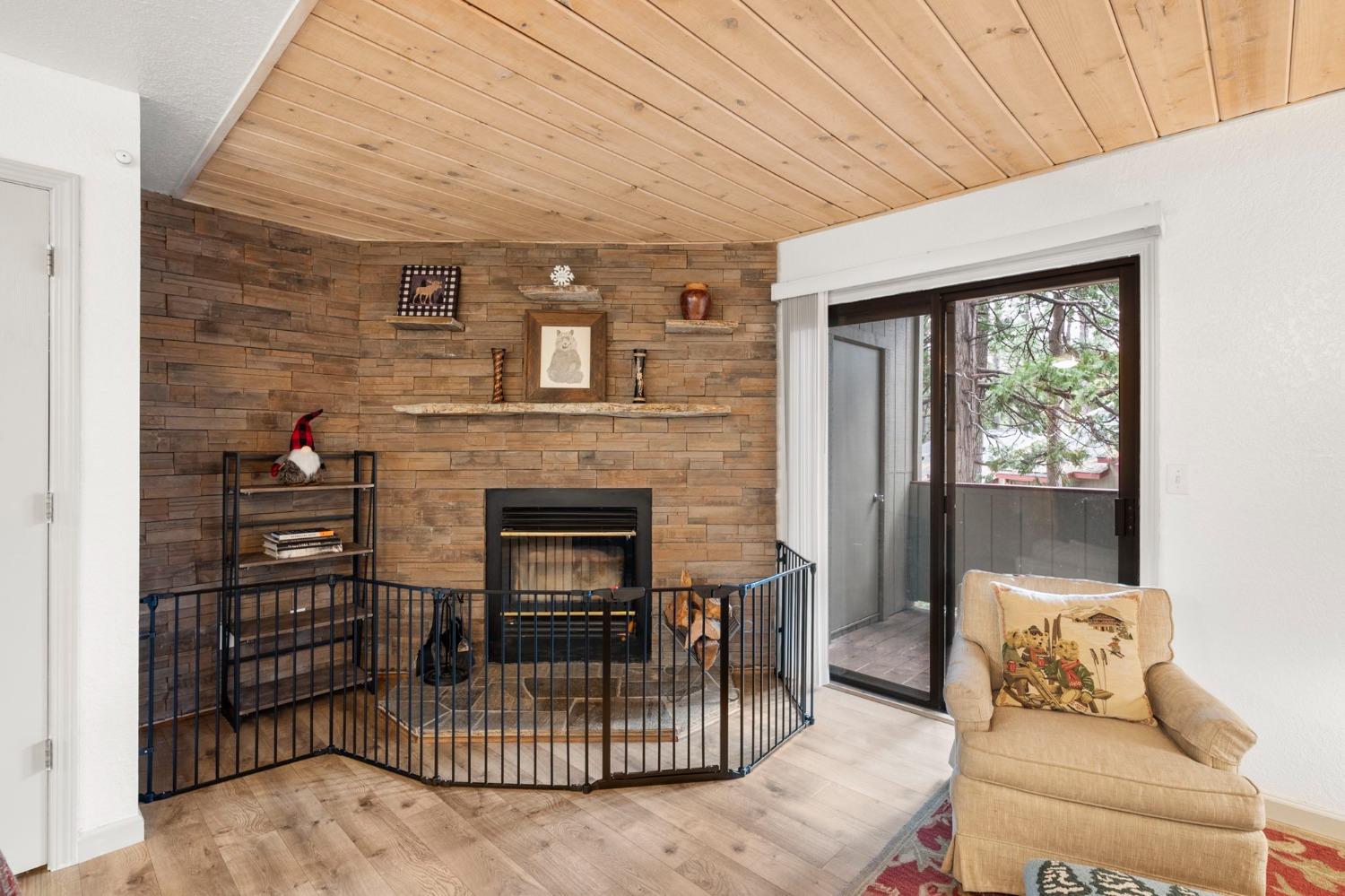 1006 Manuel Road