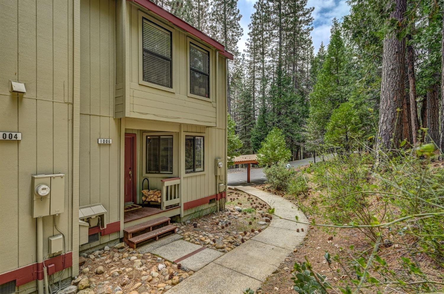 1006 Manuel Road
