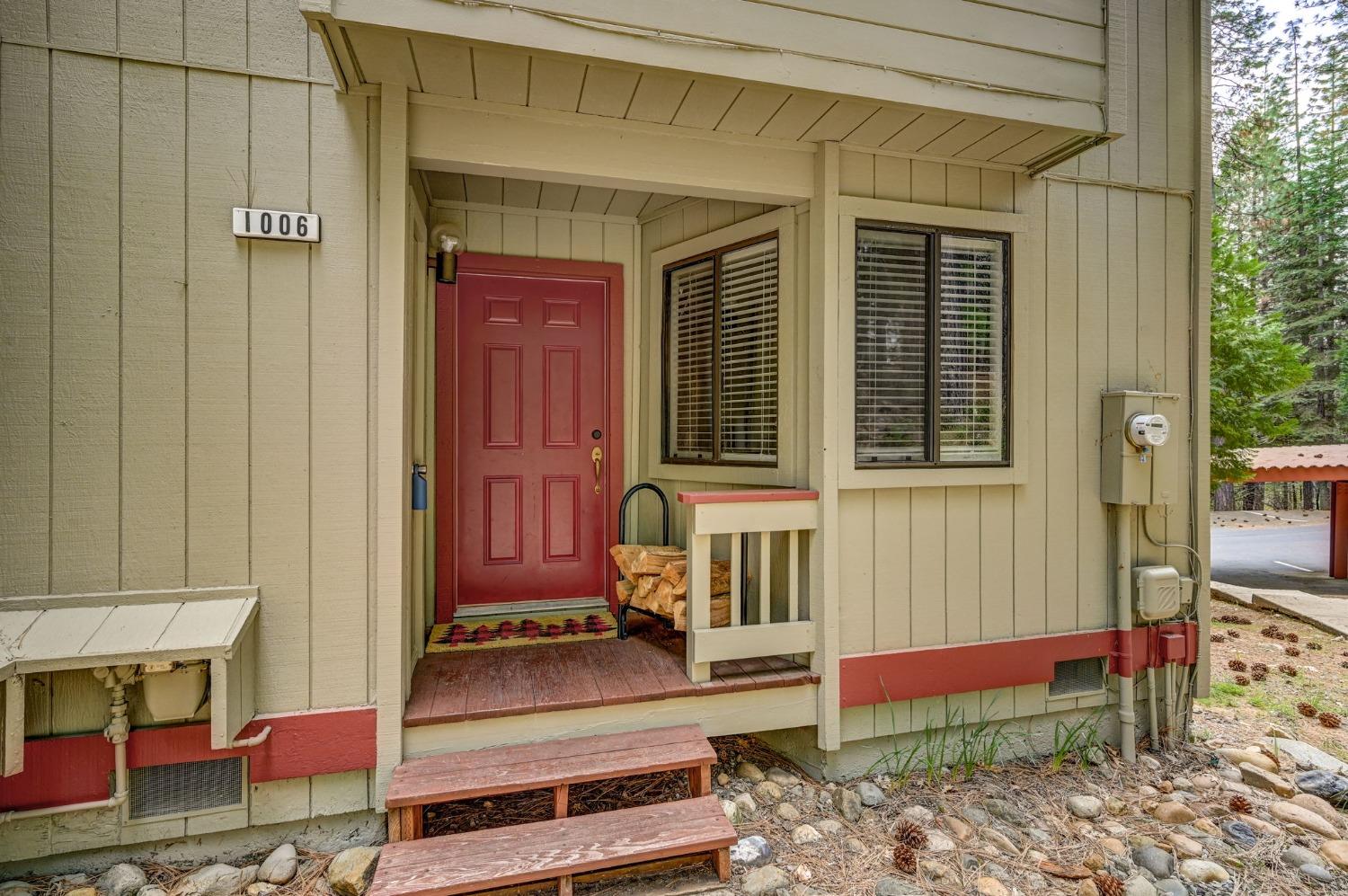 1006 Manuel Road