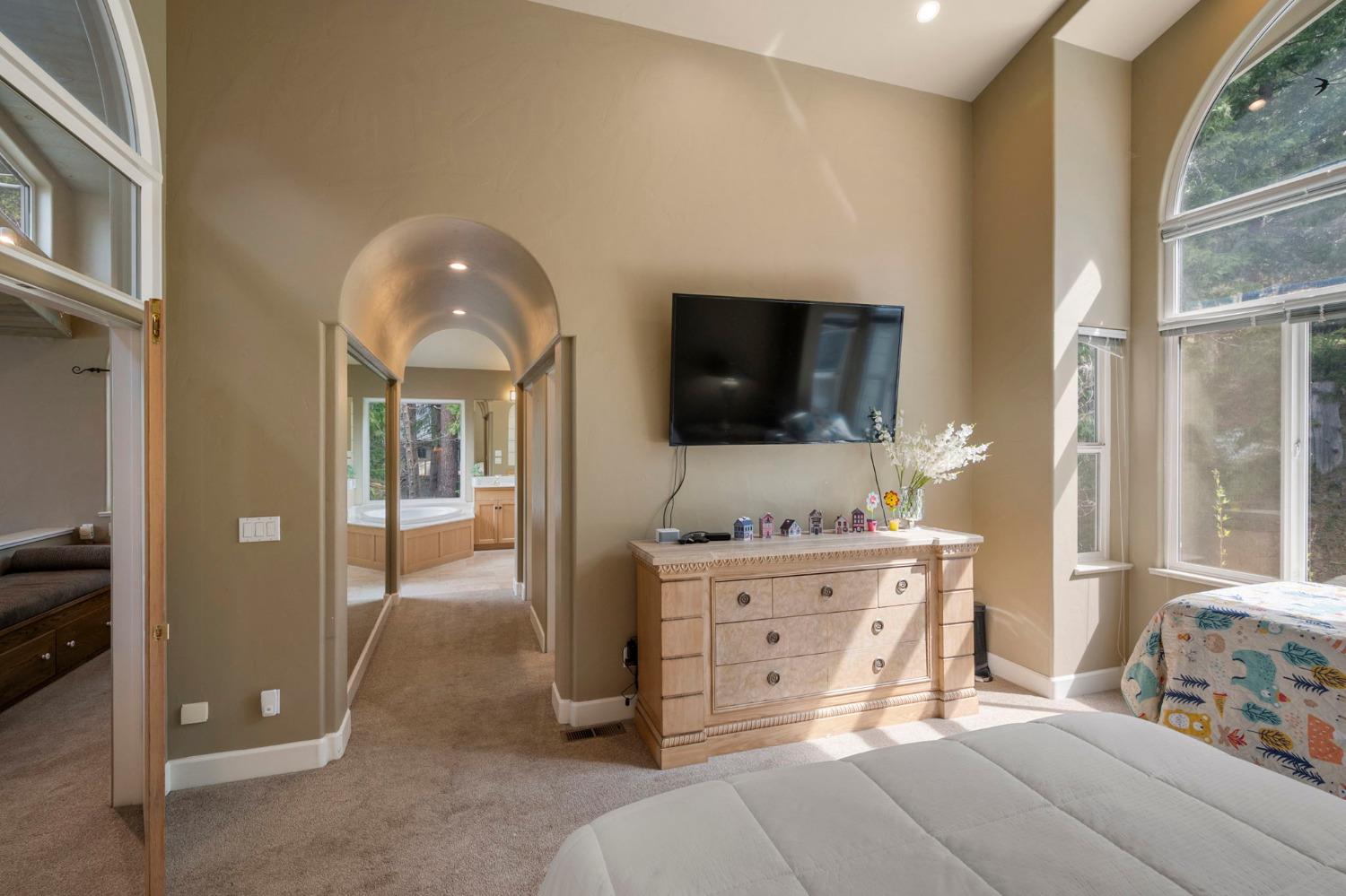 1236 Brae Burn Drive