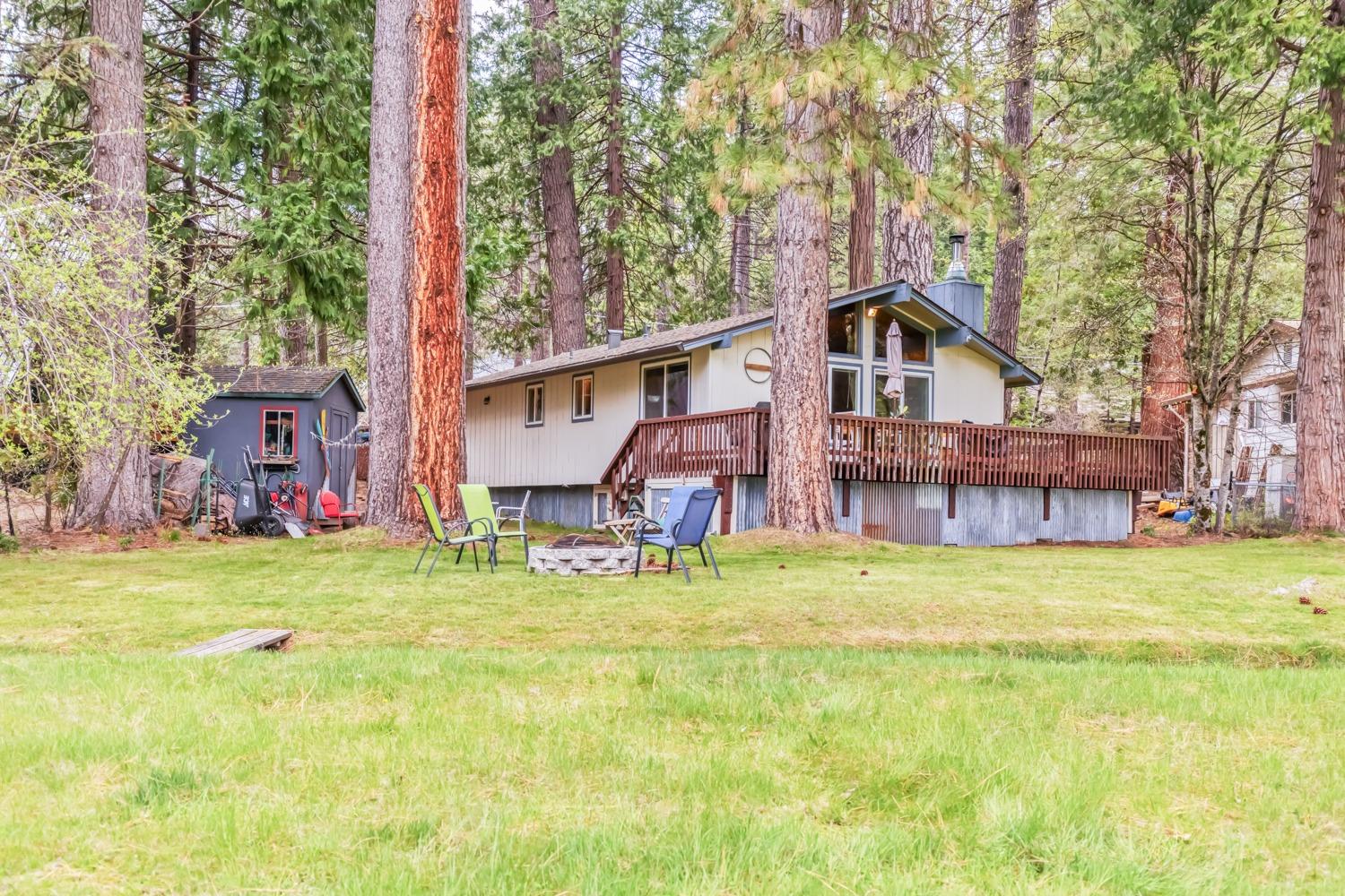 1775 Pine Dr