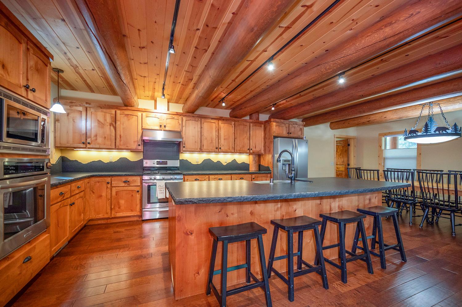 1371 Shannon Way
