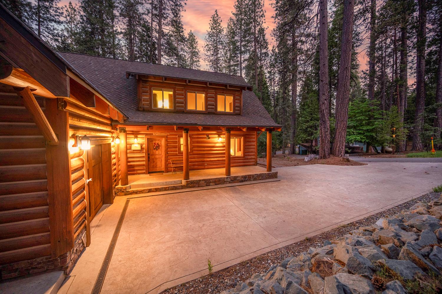 1371 Shannon Way
