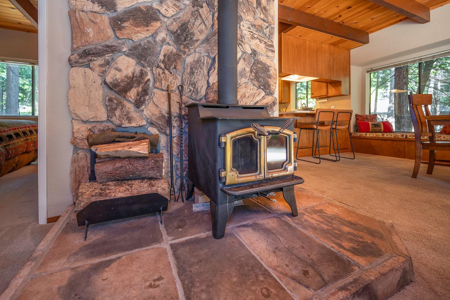 3413 Shoshone Drive