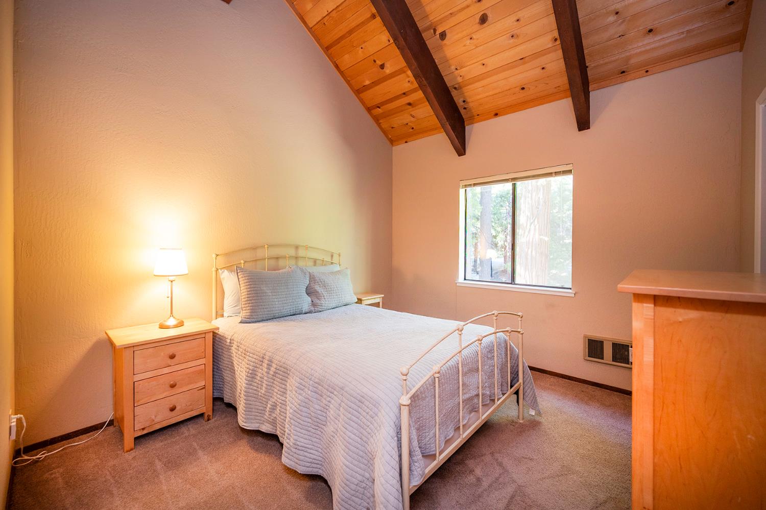 3413 Shoshone Drive