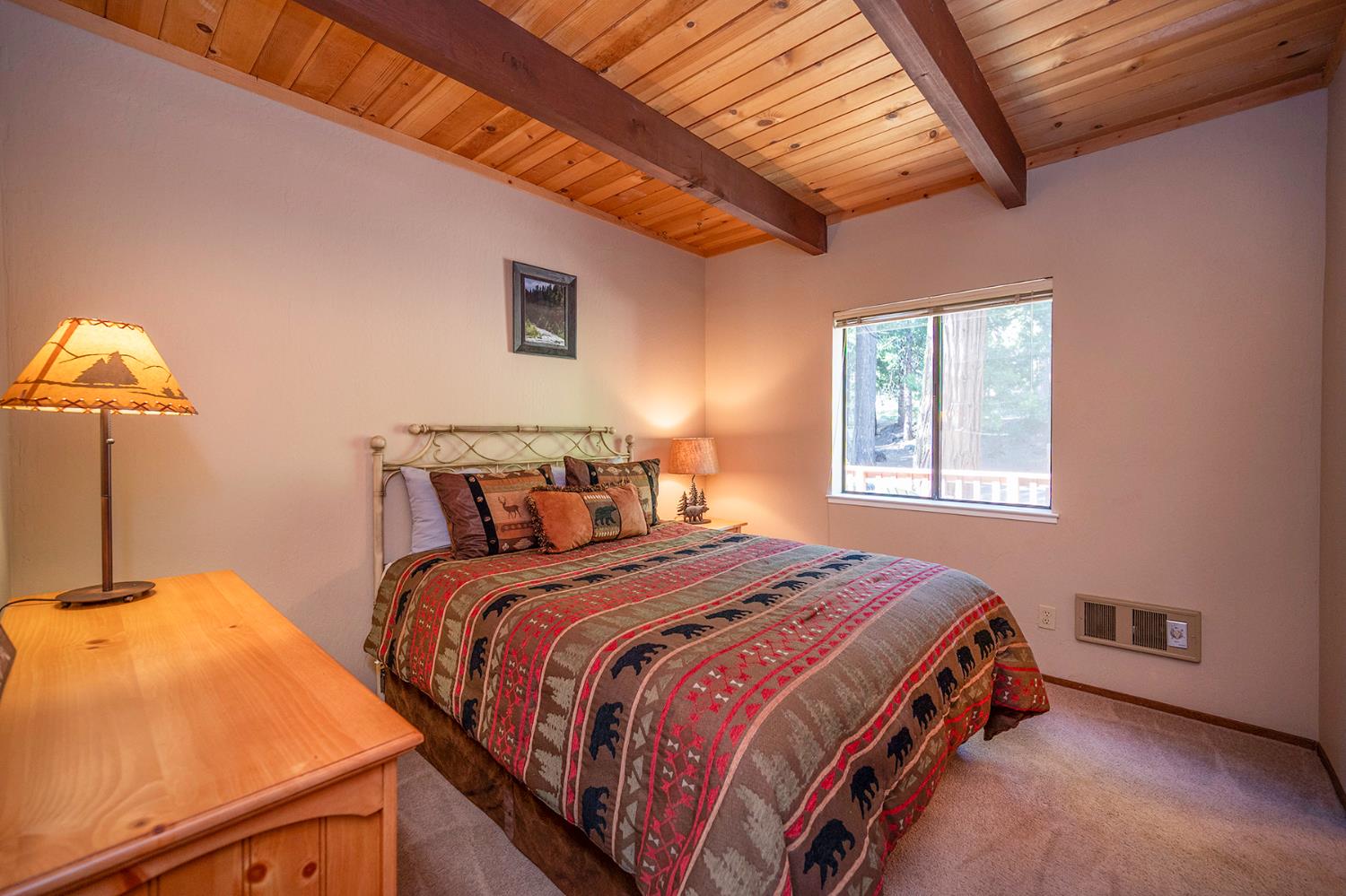 3413 Shoshone Drive