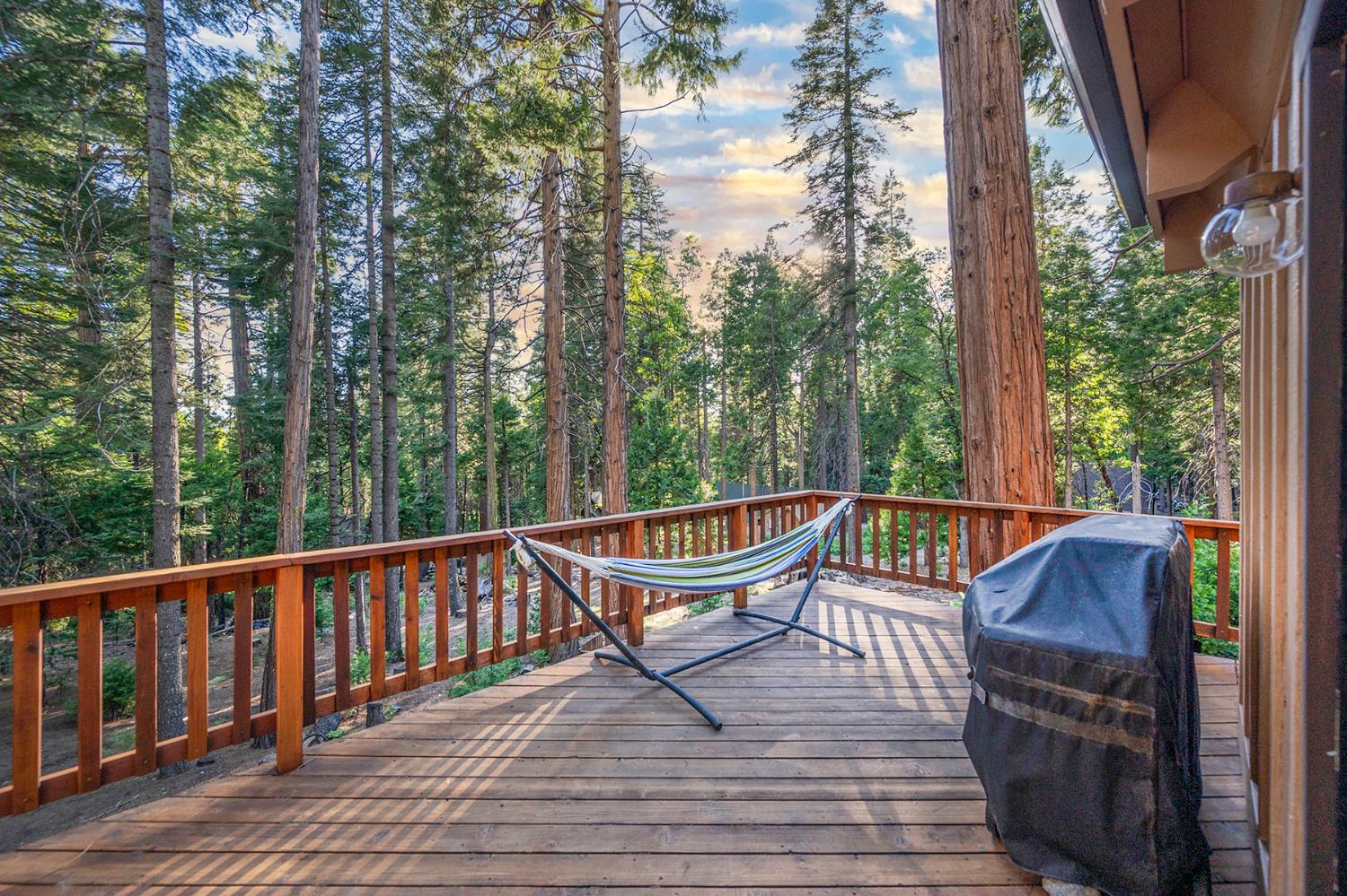 3413 Shoshone Drive
