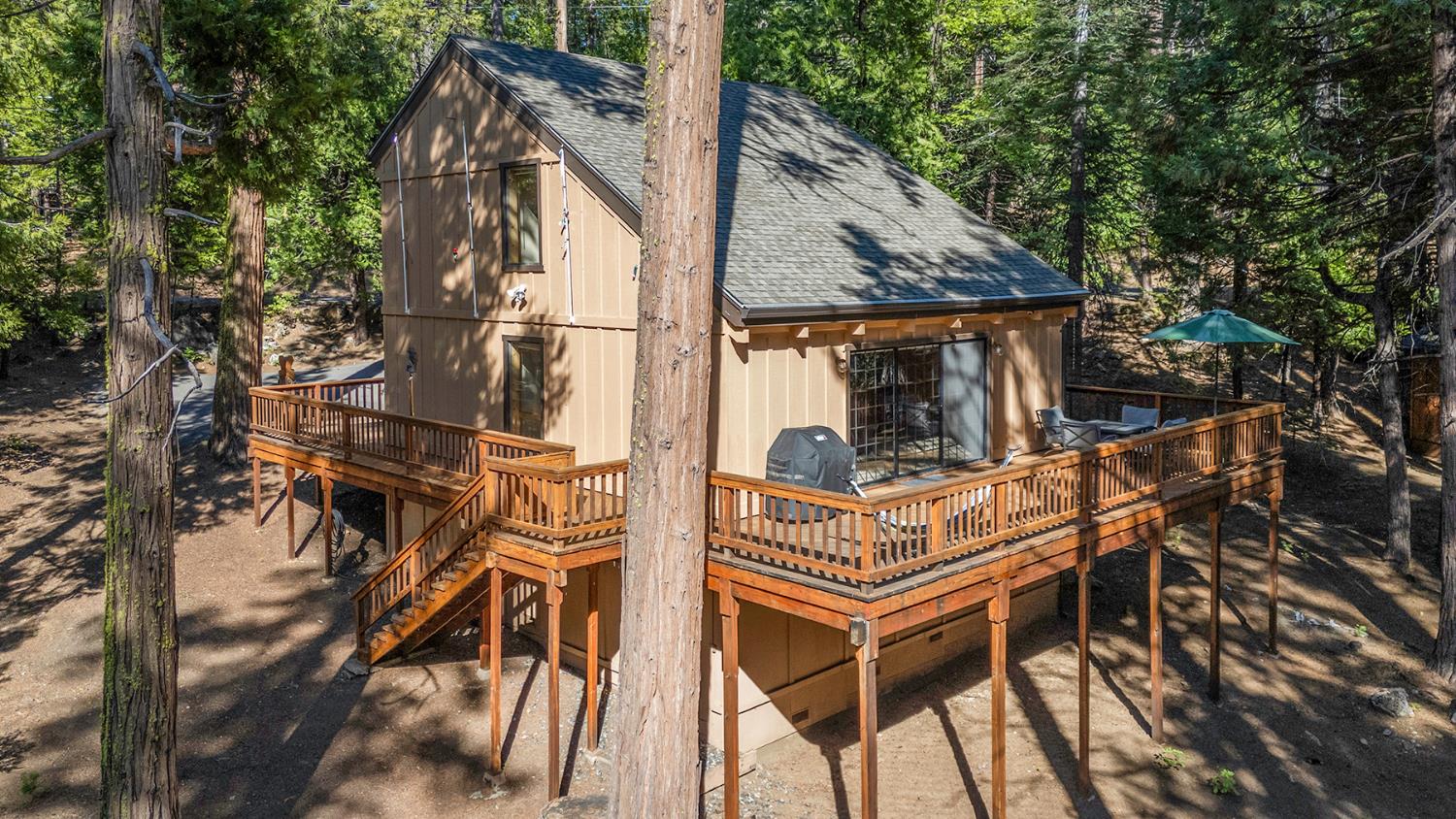 3413 Shoshone Drive