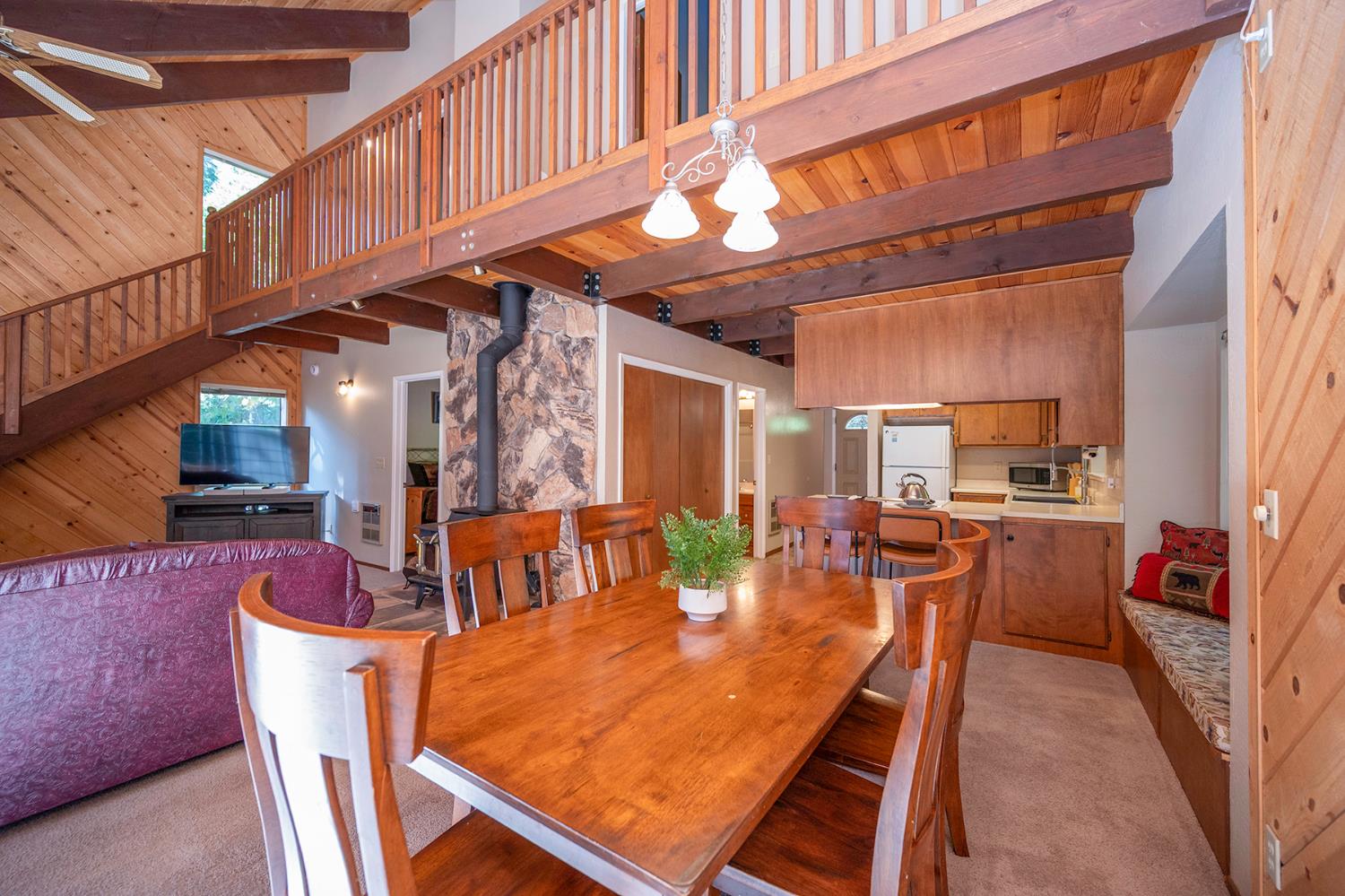 3413 Shoshone Drive