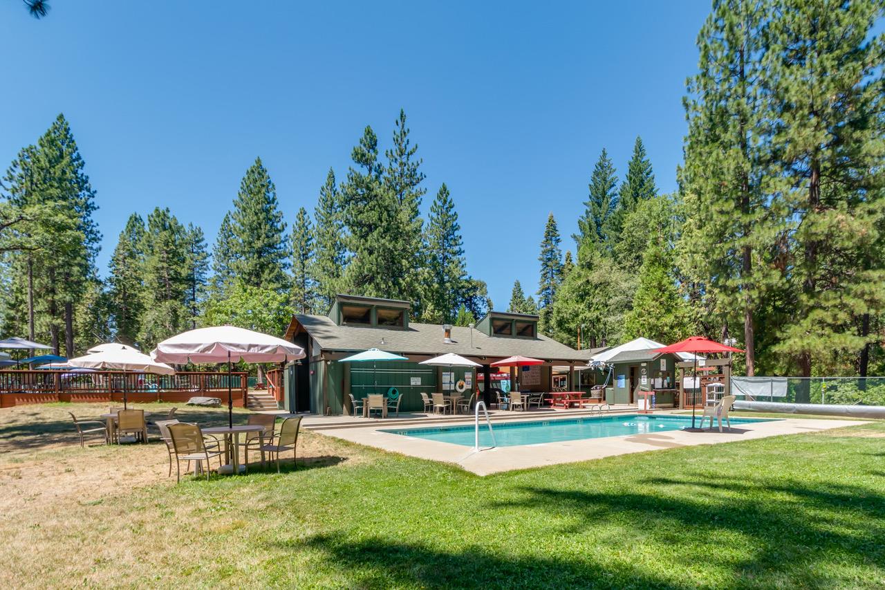 3413 Shoshone Drive