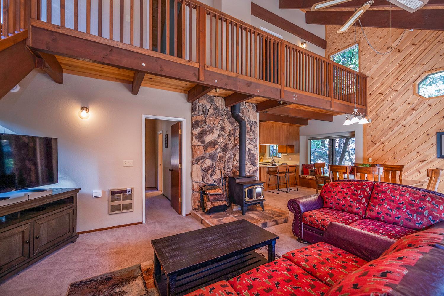 3413 Shoshone Drive