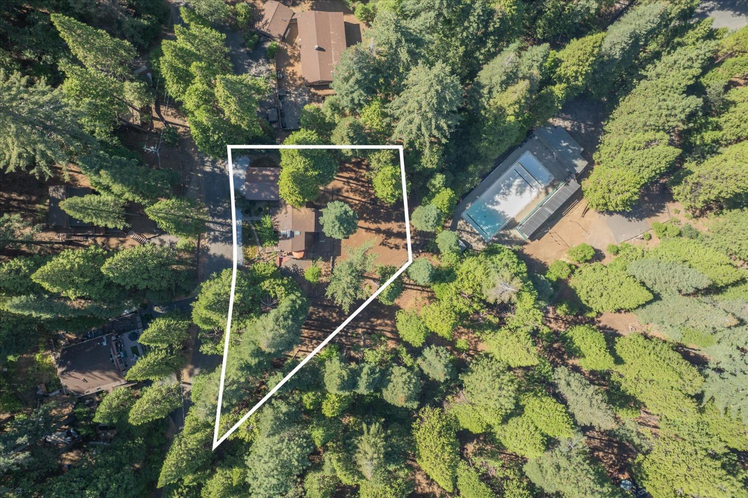 1276 Laurel Circle