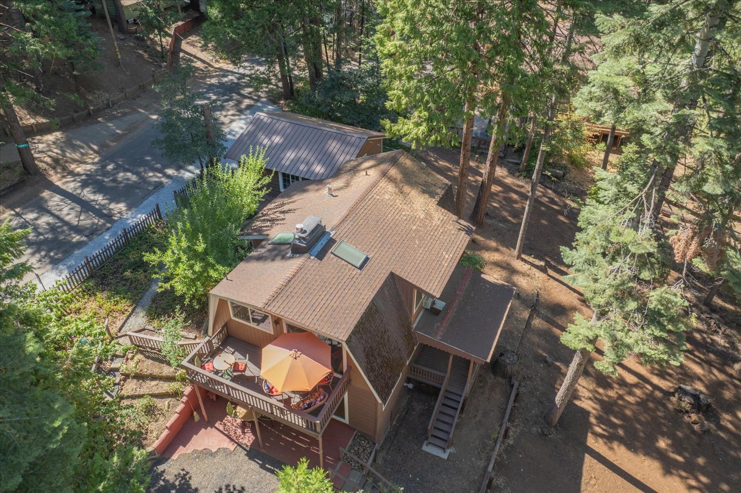 1276 Laurel Circle