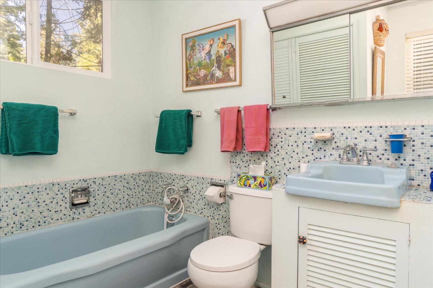 1276 Laurel Circle