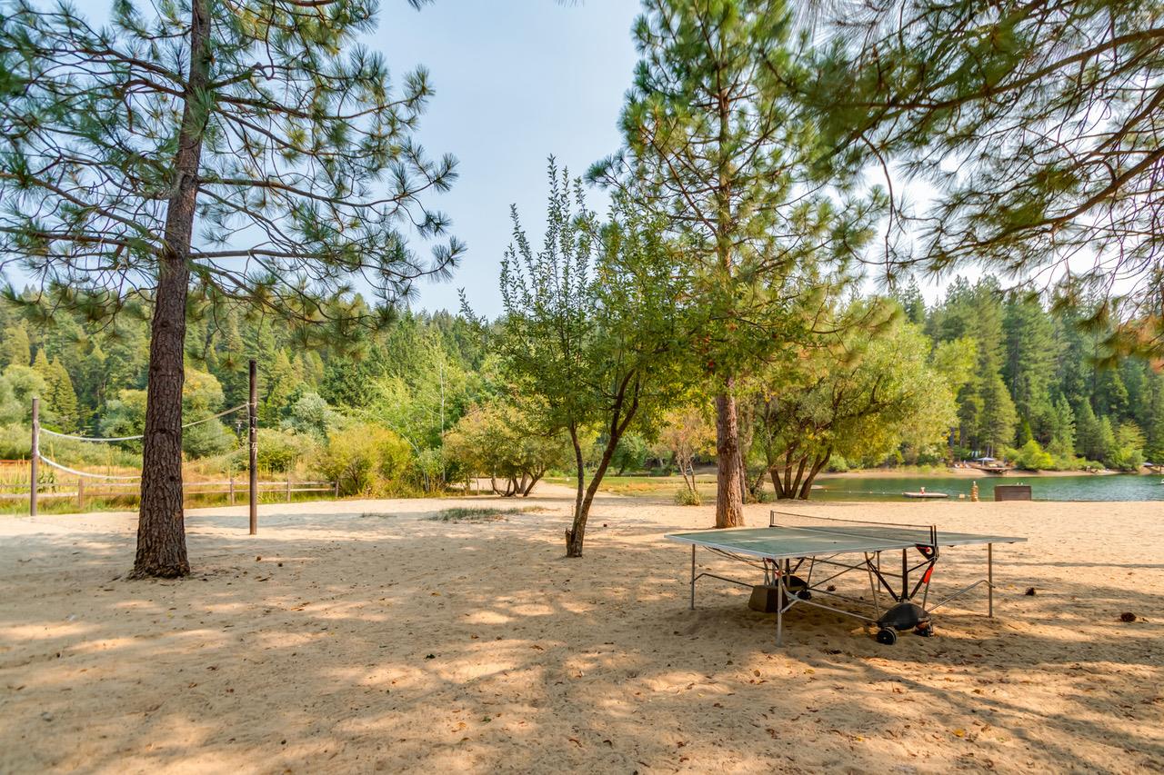 1076 Moran Road