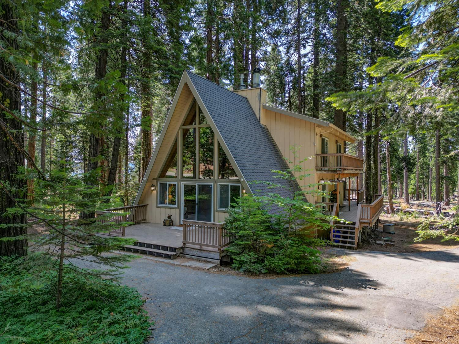 2225 Yana Lane