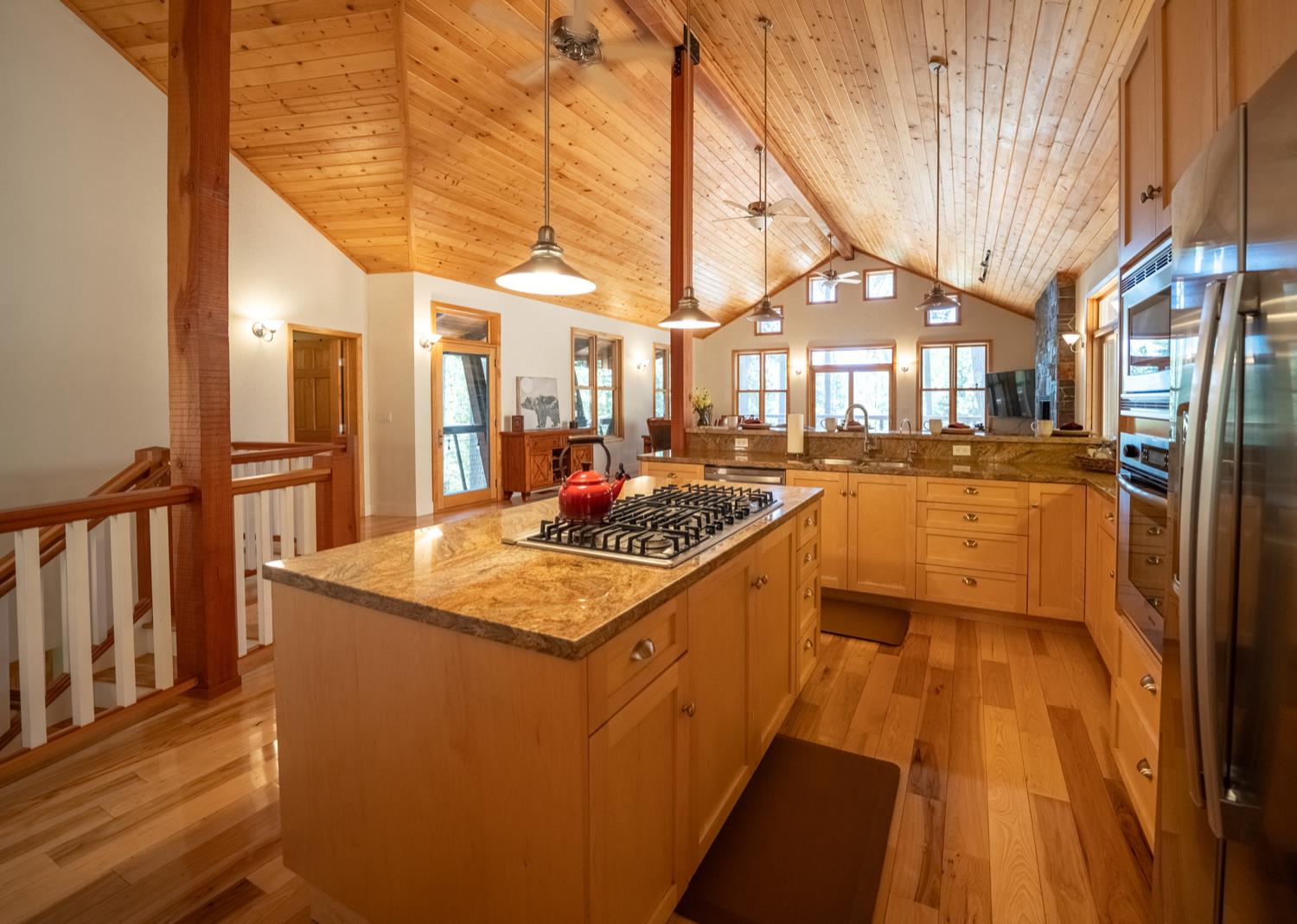 1685 Tamarack Dr