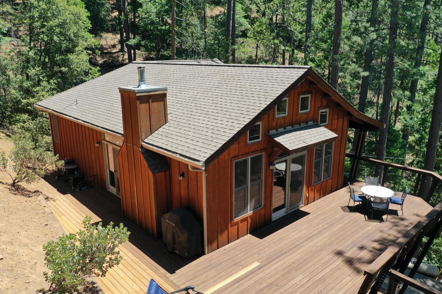 1685 Tamarack Dr