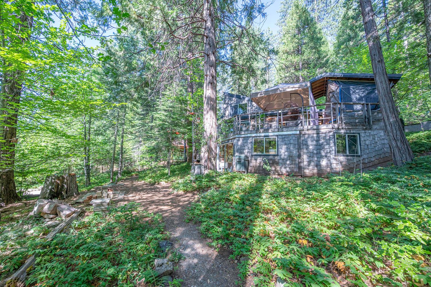 2428 Meadow Drive
