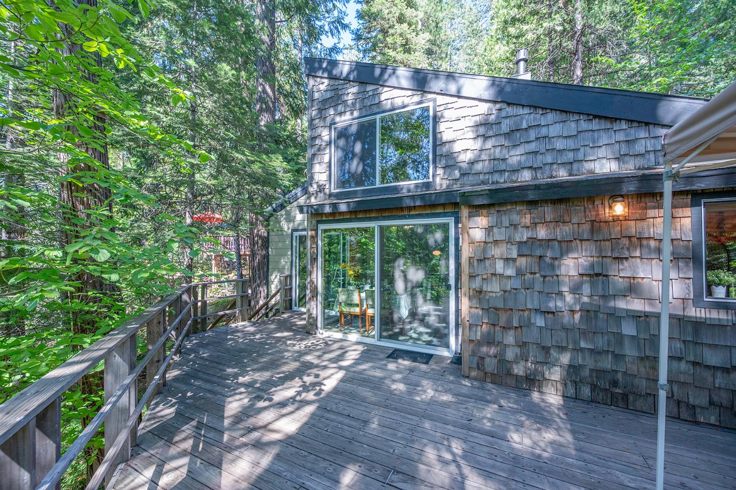 2428 Meadow Drive