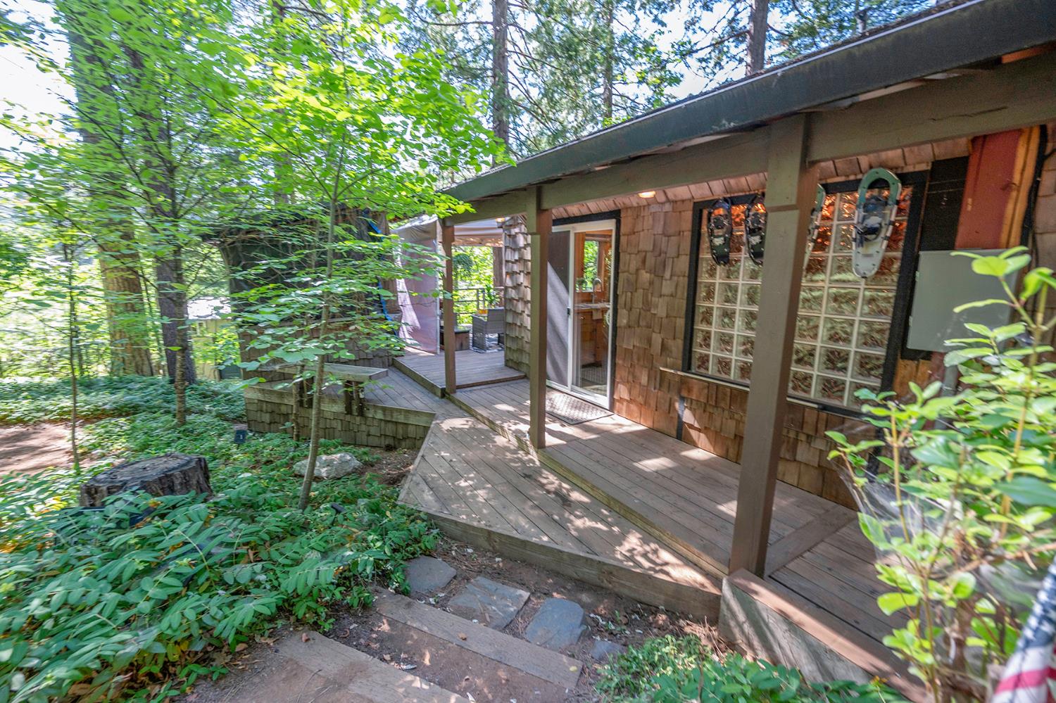 2428 Meadow Drive