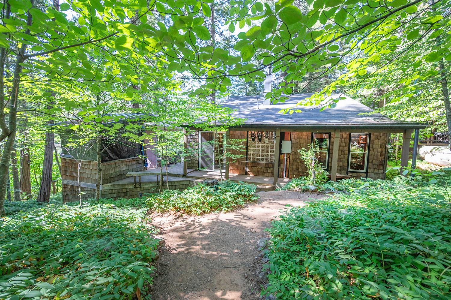 2428 Meadow Drive