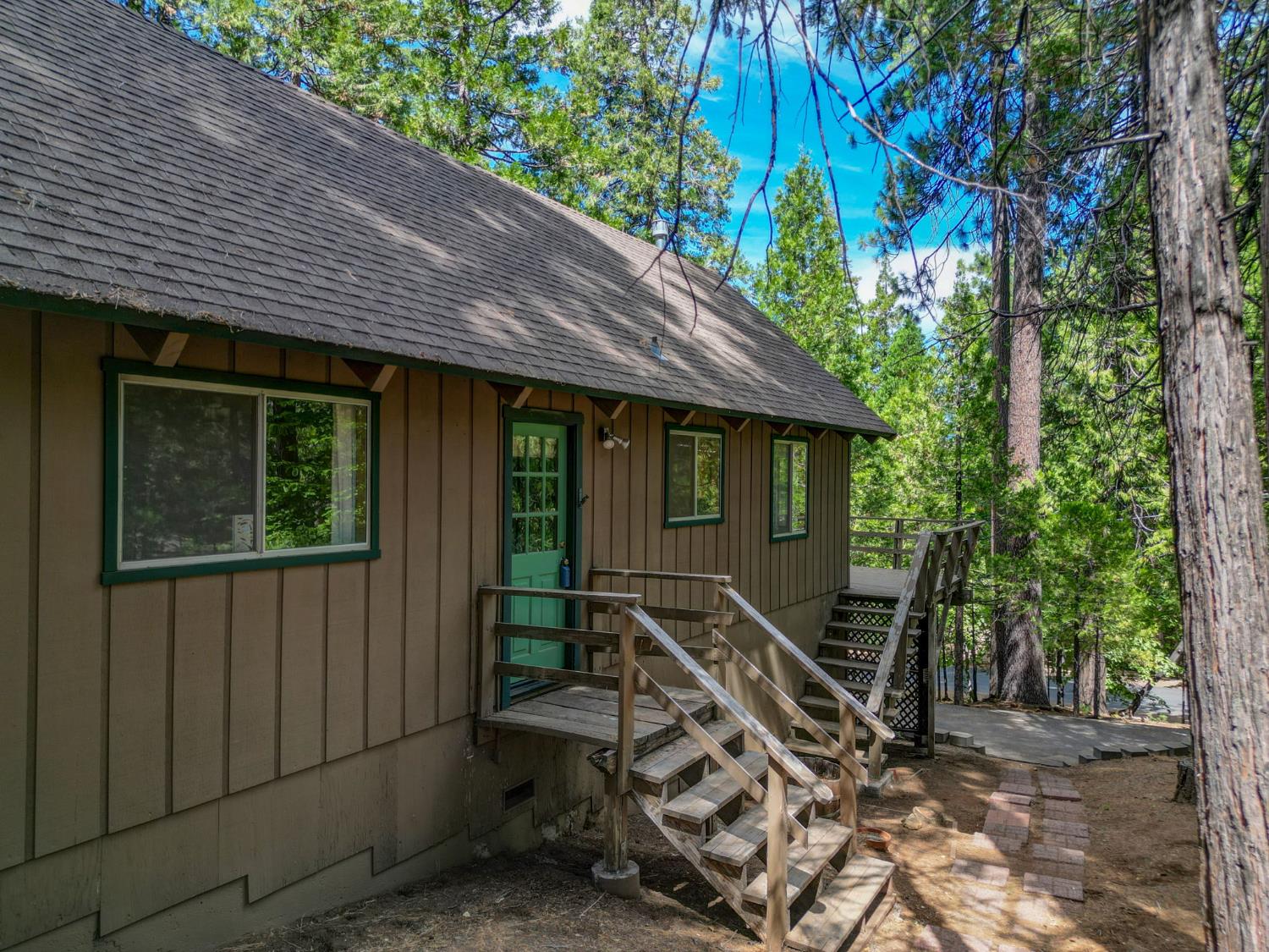 1402 San Ramon Drive