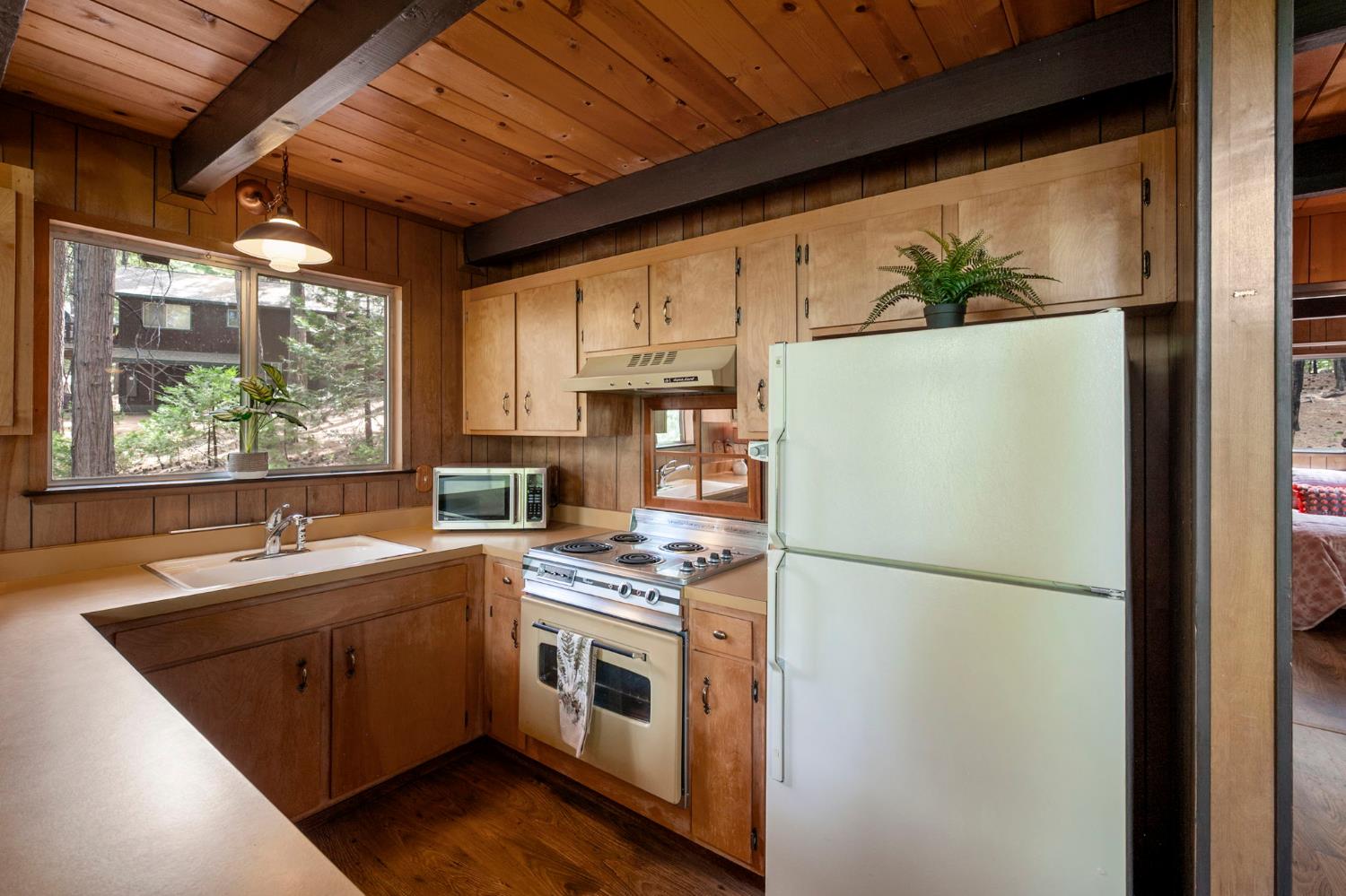 1402 San Ramon Drive