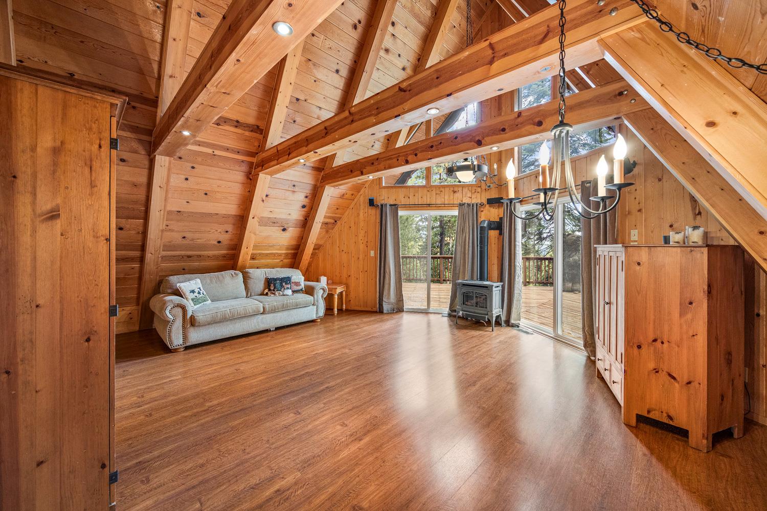 1002 Yuroc Drive