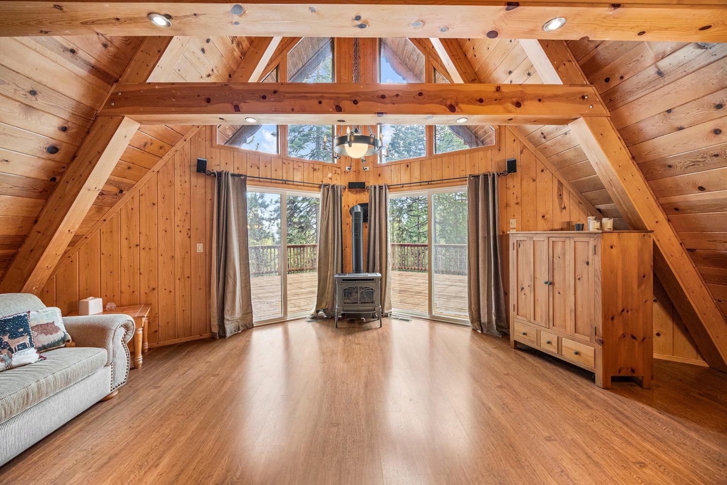 1002 Yuroc Drive