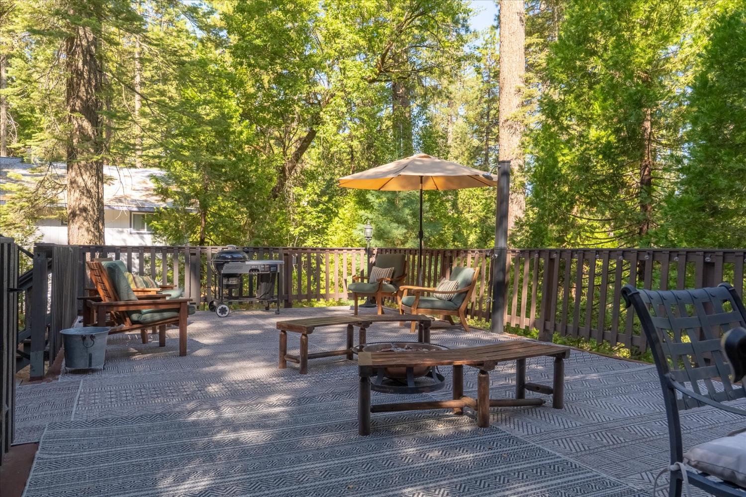 1865 Evergreen Lane