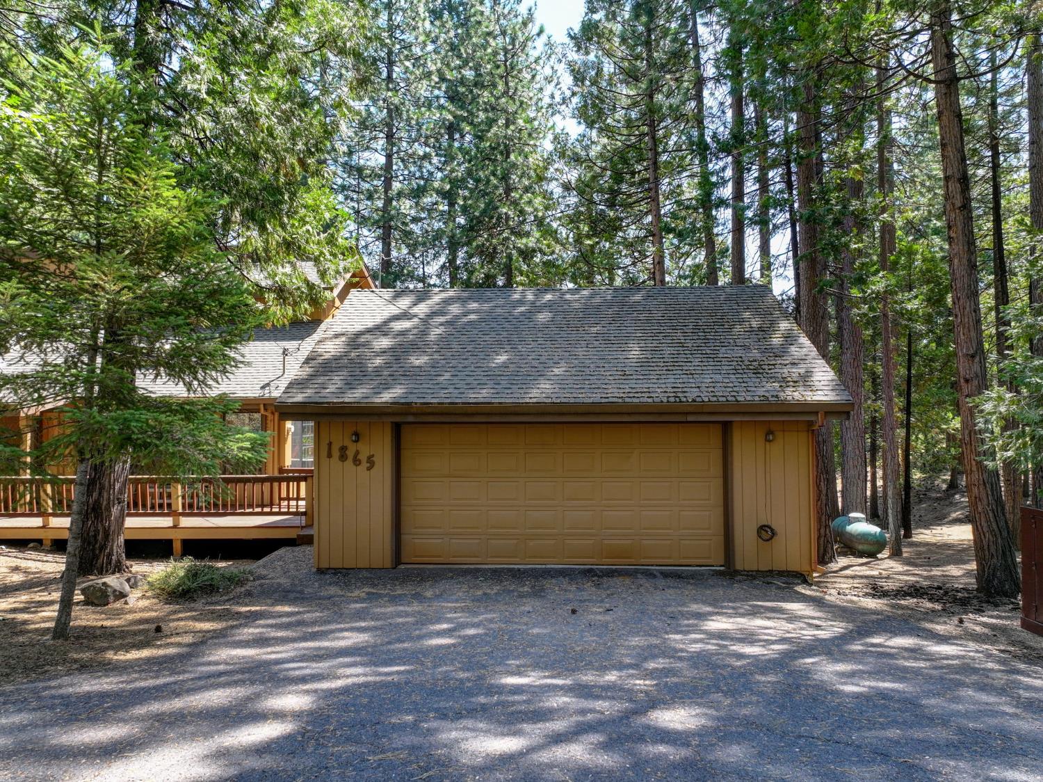 1865 Jerrilynn Drive