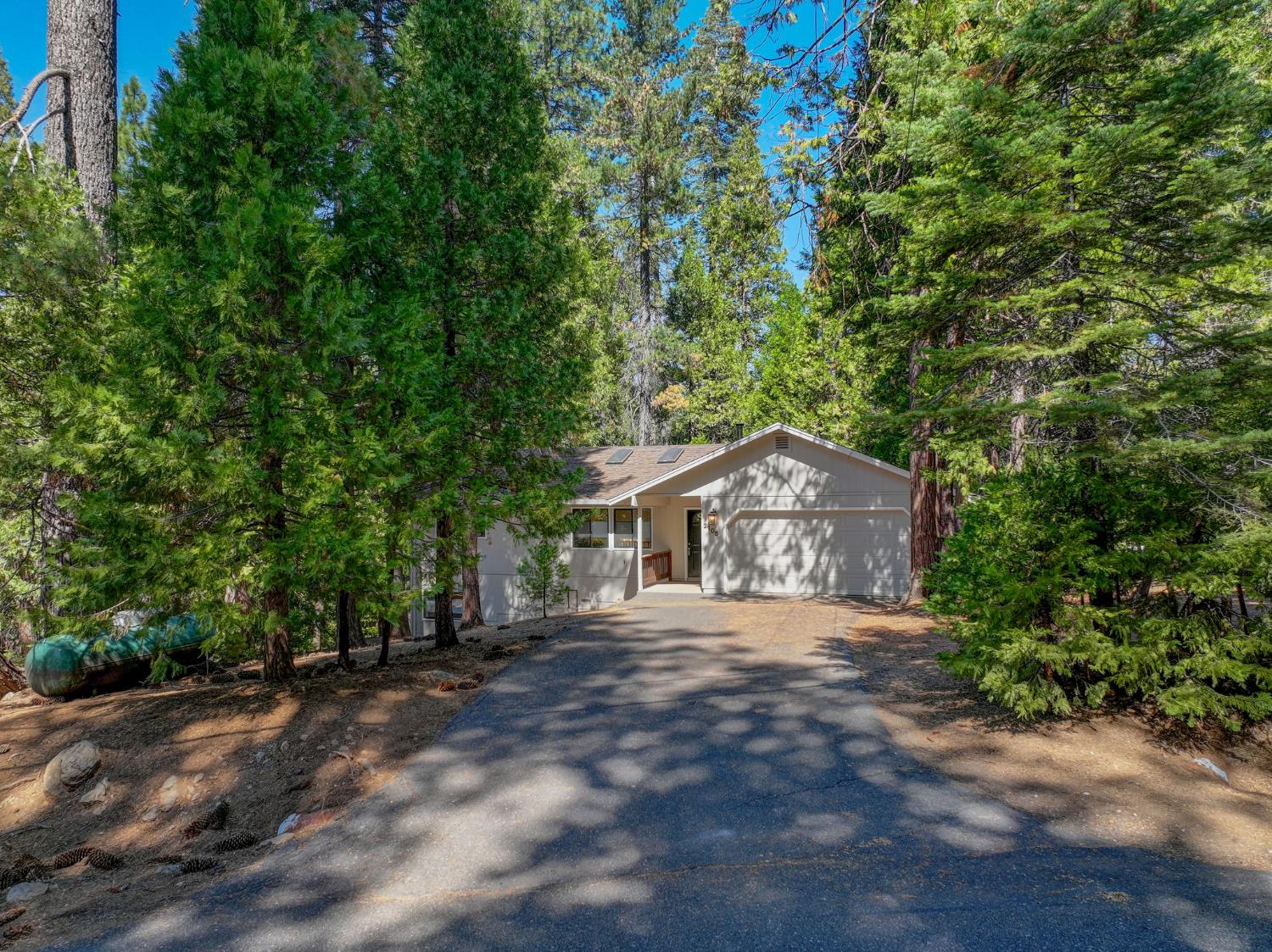 2105 Castlewood Lane
