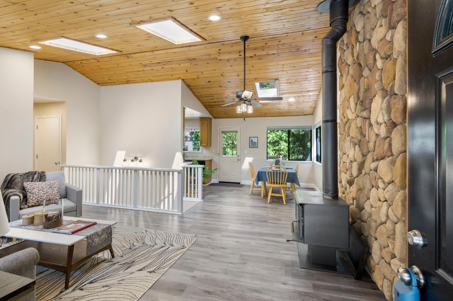 2105 Castlewood Lane