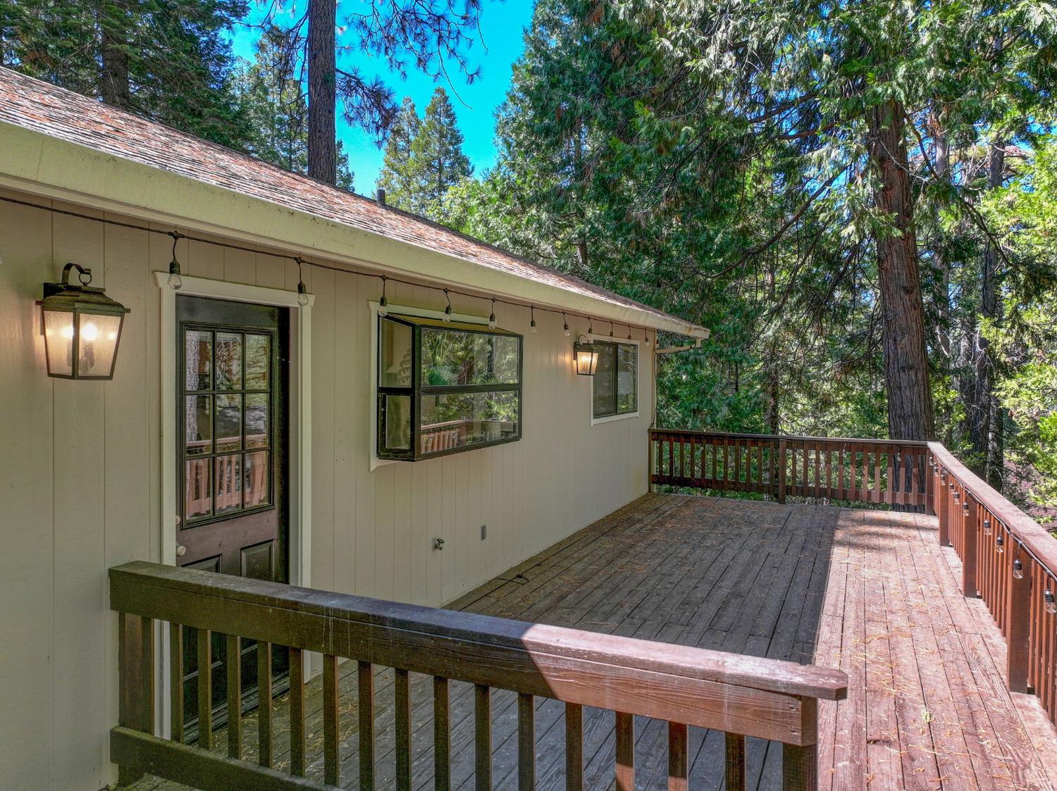 2105 Castlewood Lane
