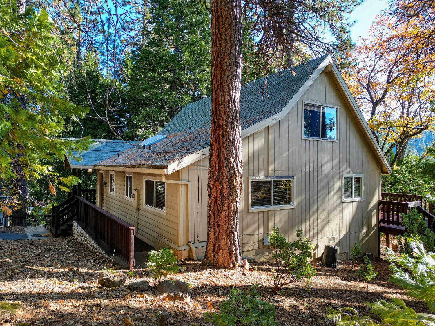 1902 Anna Lee Way