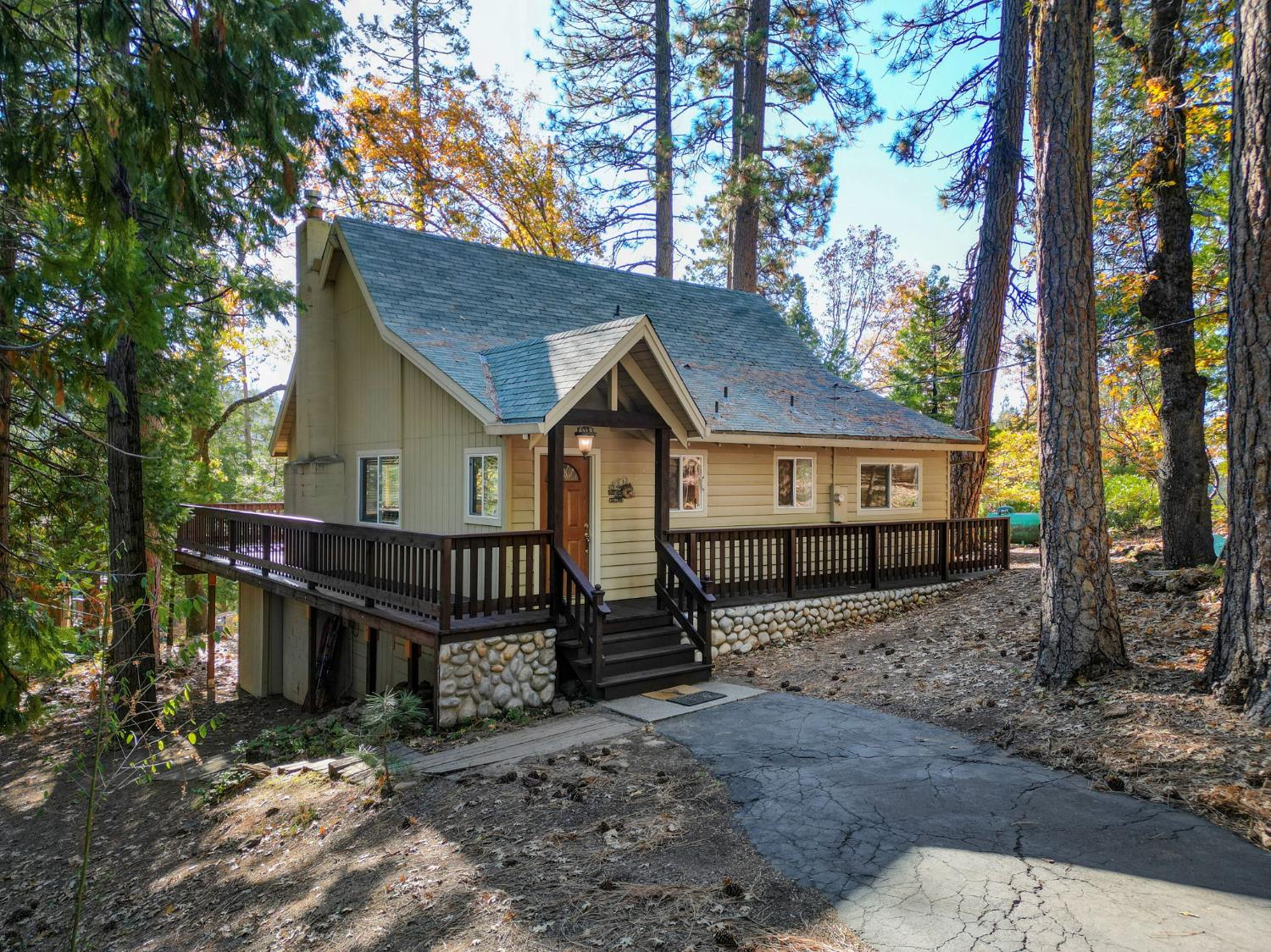 1902 Anna Lee Way