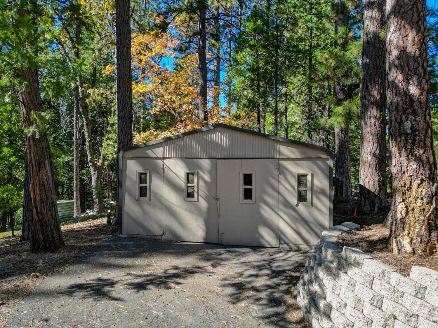 2423 Grenoble Court