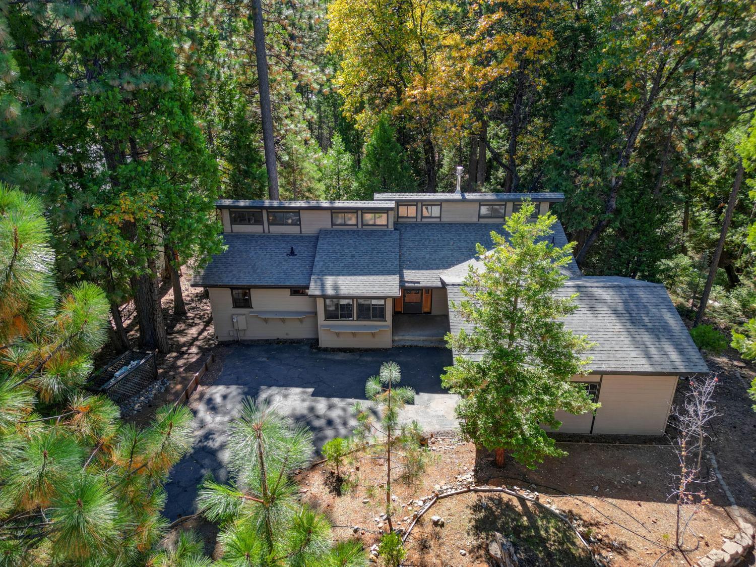 2423 Grenoble Court