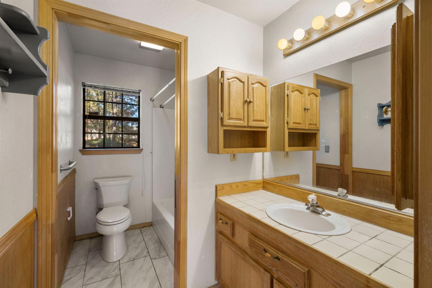 2423 Grenoble Court