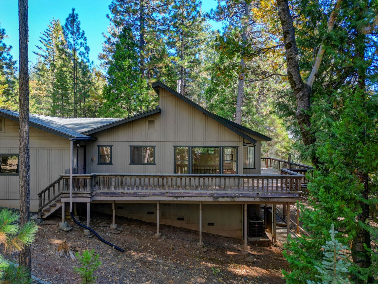 2423 Grenoble Court